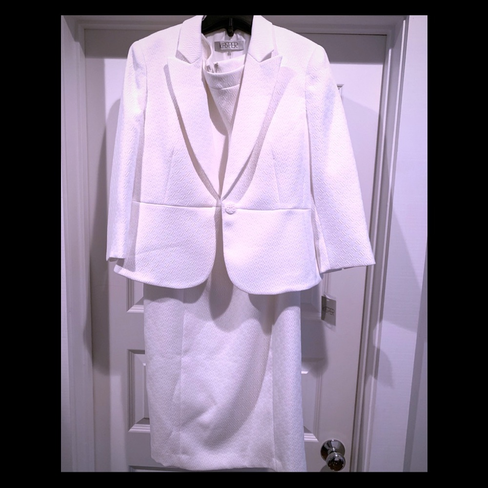 Two piece dress suite